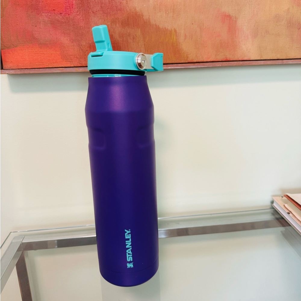 Stanley 36oz iceflow tumbler